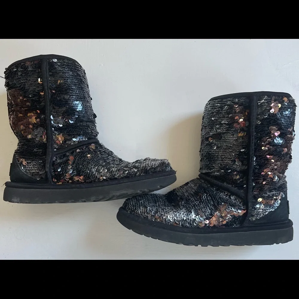 Ugg boots, women’s size 6